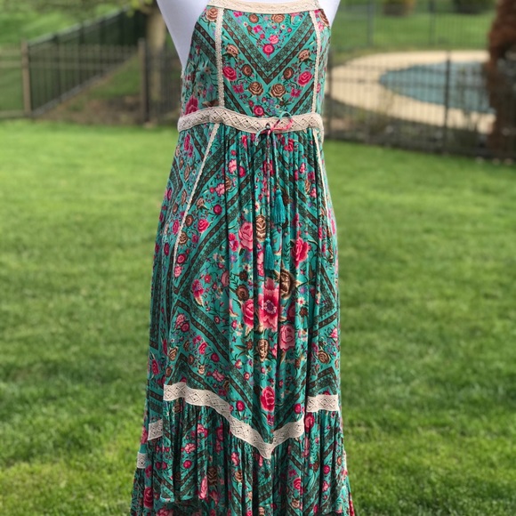 Spell and the Gypsy Babushka Midi dress - Picture 3 of 8